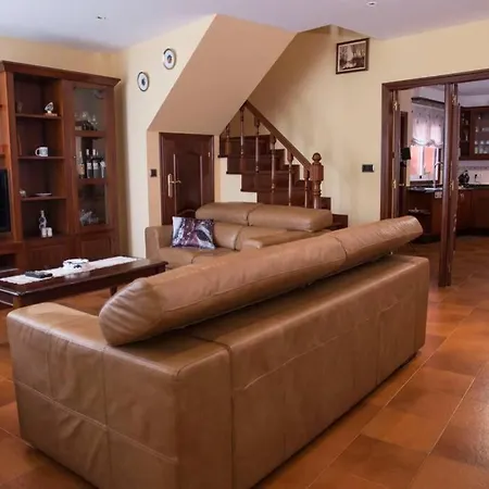 Semesterbostad Casa Morazon Fontan Sada