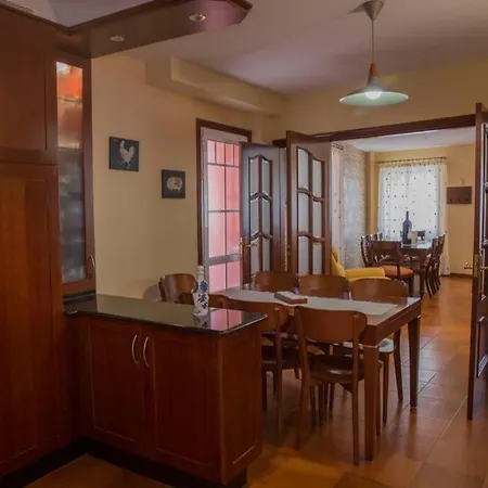 Casa Morazon Fontan 度假居