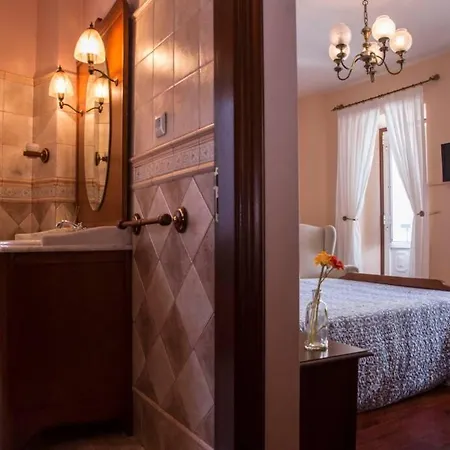 Casa Morazon Fontan 度假居 *